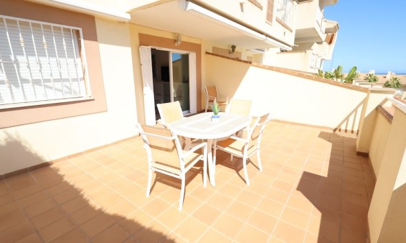 Resale - Apartment - Orihuela Costa - Campoamor
