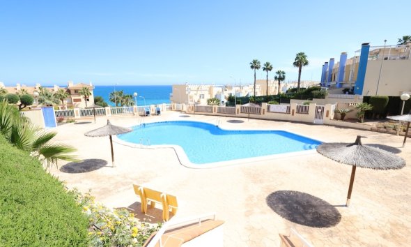 Resale - Apartment - Orihuela Costa - Campoamor