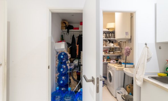 Resale - Commercial premises / Commercial unit / Retail space - Alicante - Center