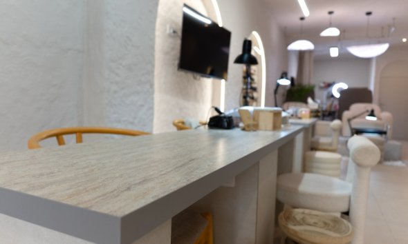 Resale - Commercial premises / Commercial unit / Retail space - Alicante - Center