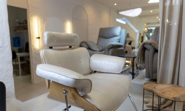 Resale - Commercial premises / Commercial unit / Retail space - Alicante - Center