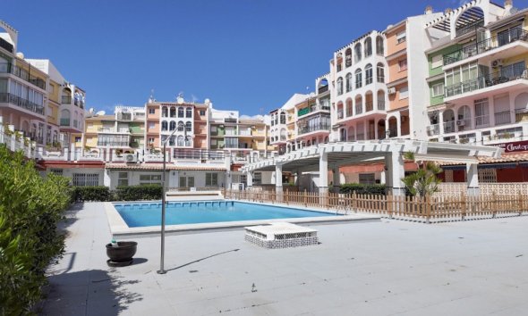 Resale - Apartment - Torrevieja - La Veleta