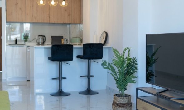 Resale - Apartment - Torrevieja - La Veleta