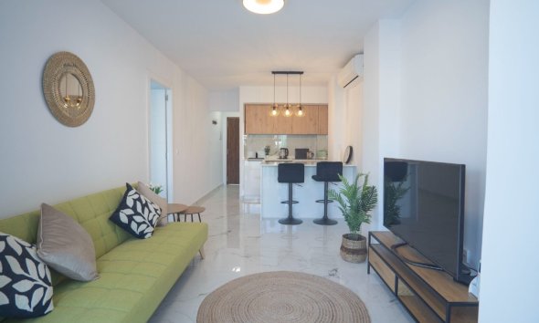 Resale - Apartment - Torrevieja - La Veleta