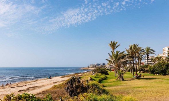 Resale - Apartment - Torrevieja - La Veleta