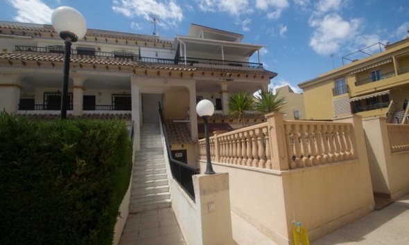 Resale - Apartment - Torrevieja - La Veleta