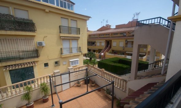 Resale - Apartment - Torrevieja - La Veleta