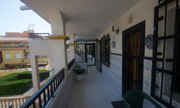 Resale - Apartment - Torrevieja - La Veleta
