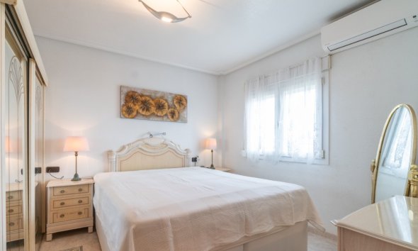Resale - Apartment - Orihuela Costa - Playa Flamenca