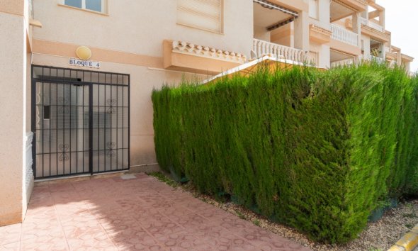 Resale - Apartment - Orihuela Costa - Playa Flamenca