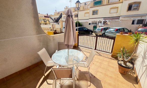 Resale - Terraced house / Townhouse - Orihuela Costa - Playa Flamenca