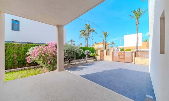 Resale - Villa - Orihuela Costa - Cabo Roig