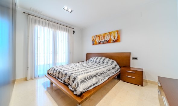 Resale - Villa - Orihuela Costa - Cabo Roig