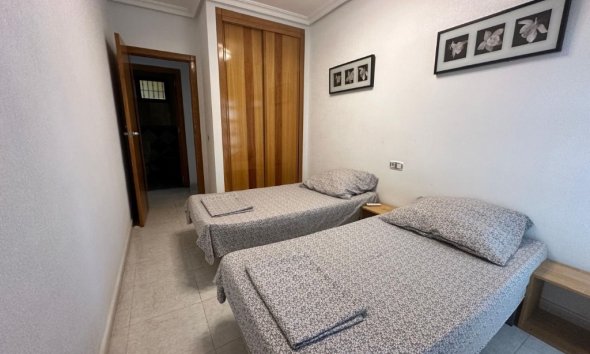 Resale - Apartment - Torrevieja - La Veleta
