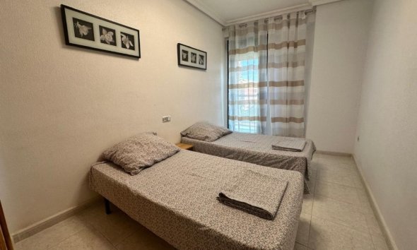 Resale - Apartment - Torrevieja - La Veleta