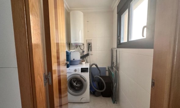 Resale - Apartment - Torrevieja - La Veleta