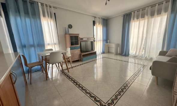 Resale - Apartment - Torrevieja - La Veleta