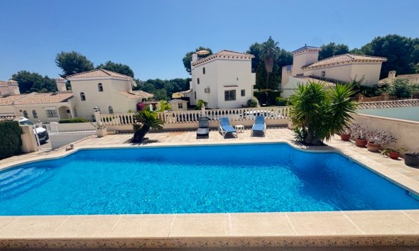 Resale - Villa - Orihuela Costa - Las Ramblas