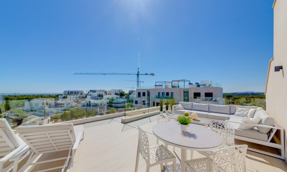 Resale - Apartment - Las Colinas - Las Colinas Golf