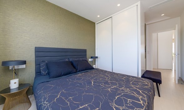 Resale - Apartment - Las Colinas - Las Colinas Golf