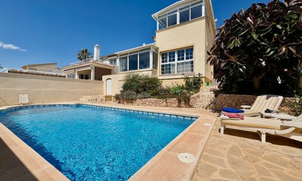Resale - Villa - Orihuela Costa - Villamartin