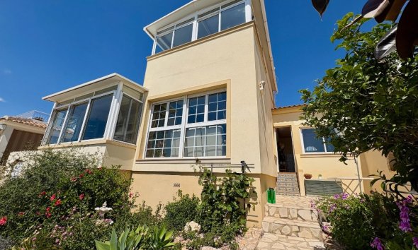 Resale - Villa - Orihuela Costa - Villamartin