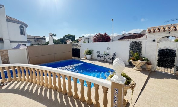 Reventa - Villa - Orihuela Costa - La Zenia