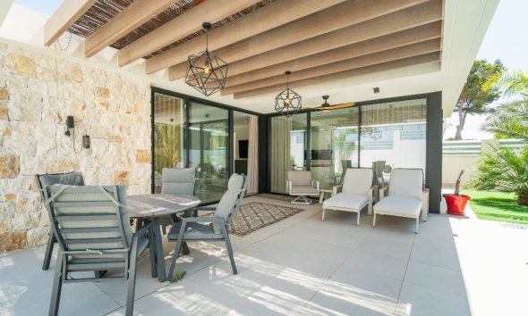 Resale - Villa - Torrevieja - Los Balcones