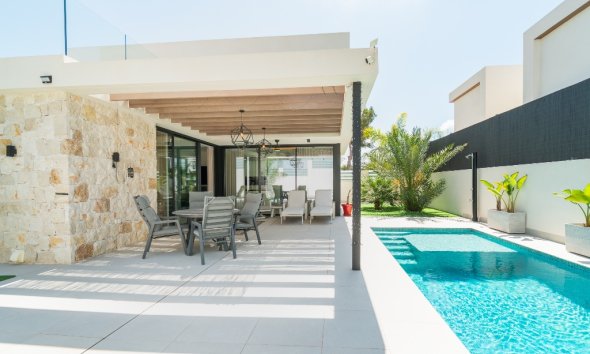 Resale - Villa - Torrevieja - Los Balcones