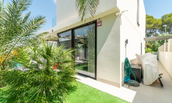 Resale - Villa - Torrevieja - Los Balcones