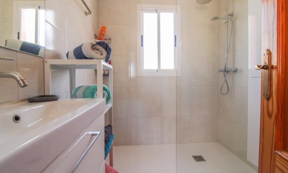 Resale - Terraced house / Townhouse - Orihuela Costa - Cabo Roig