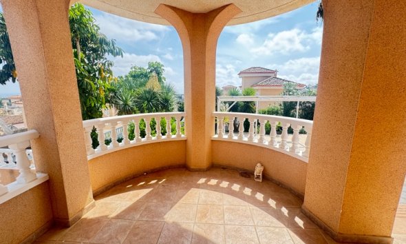 Reventa - Villa - San Miguel de Salinas - San Miguel De Salinas