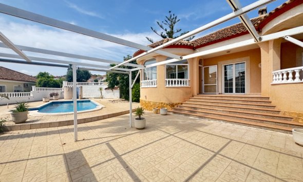 Reventa - Villa - San Miguel de Salinas - San Miguel De Salinas