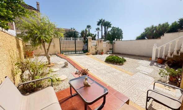 Resale - Villa - Orihuela Costa - Villamartín