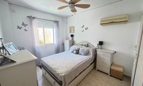 Resale - Villa - Orihuela Costa - Villamartín