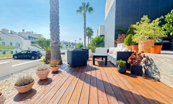 Resale - Terraced house / Townhouse - Orihuela Costa - Villamartín