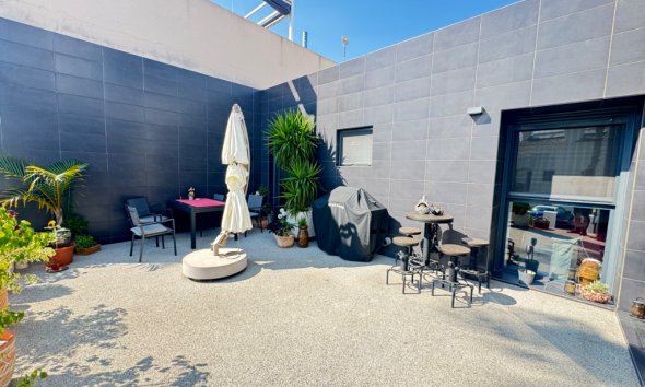 Resale - Terraced house / Townhouse - Orihuela Costa - Villamartín