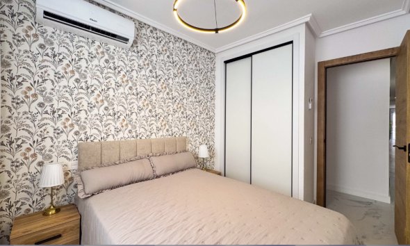 Resale - Apartment - Torrevieja