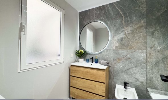 Resale - Apartment - Torrevieja