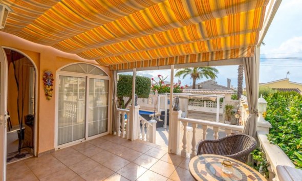Resale - Villa - Orihuela Costa - Playa Flamenca