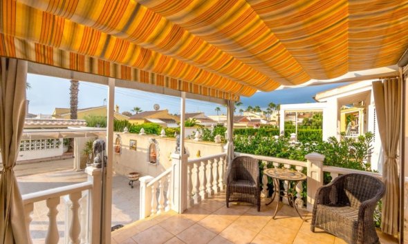 Resale - Villa - Orihuela Costa - Playa Flamenca