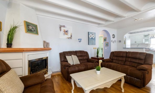 Resale - Villa - Orihuela Costa - Playa Flamenca