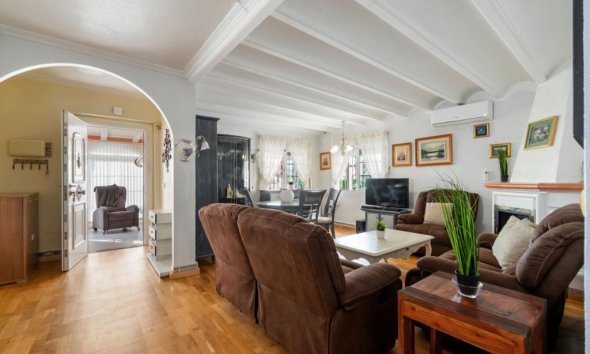 Resale - Villa - Orihuela Costa - Playa Flamenca