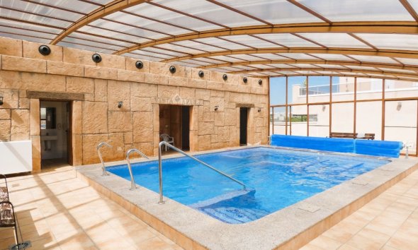 Resale - Apartment - Orihuela Costa - Los Dolses