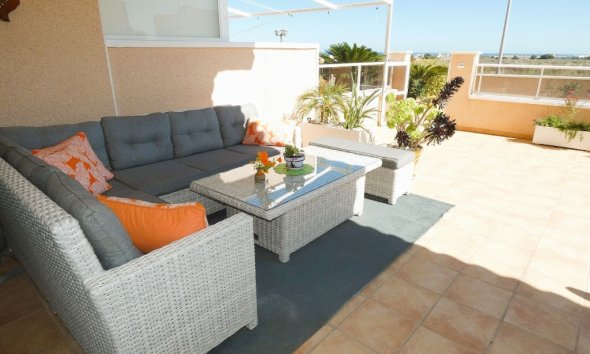 Resale - Apartment - Orihuela Costa - Los Dolses