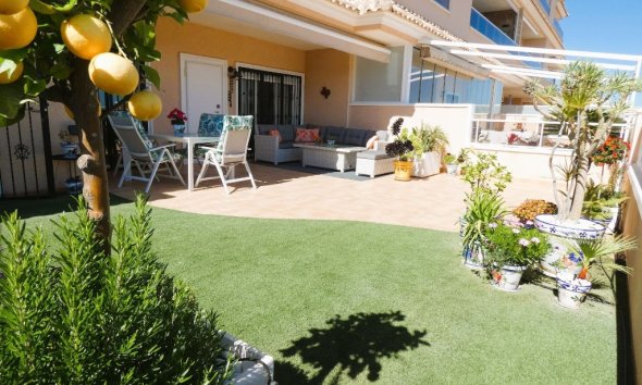 Resale - Apartment - Orihuela Costa - Los Dolses