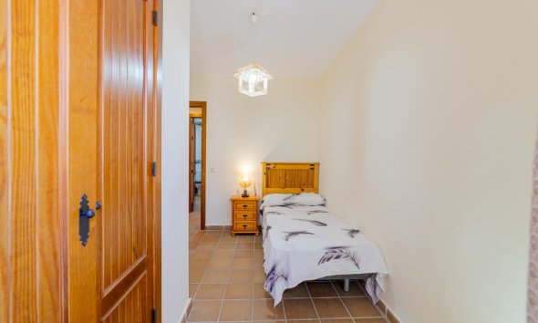 Resale - Apartment - Punta Prima