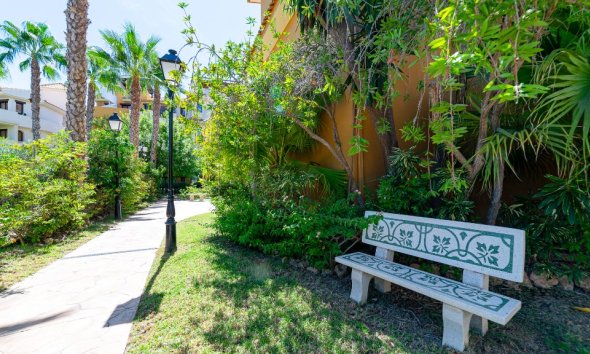 Resale - Apartment - Punta Prima