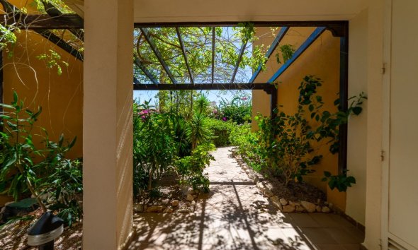 Resale - Apartment - Punta Prima