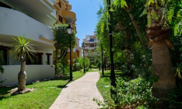 Resale - Apartment - Punta Prima
